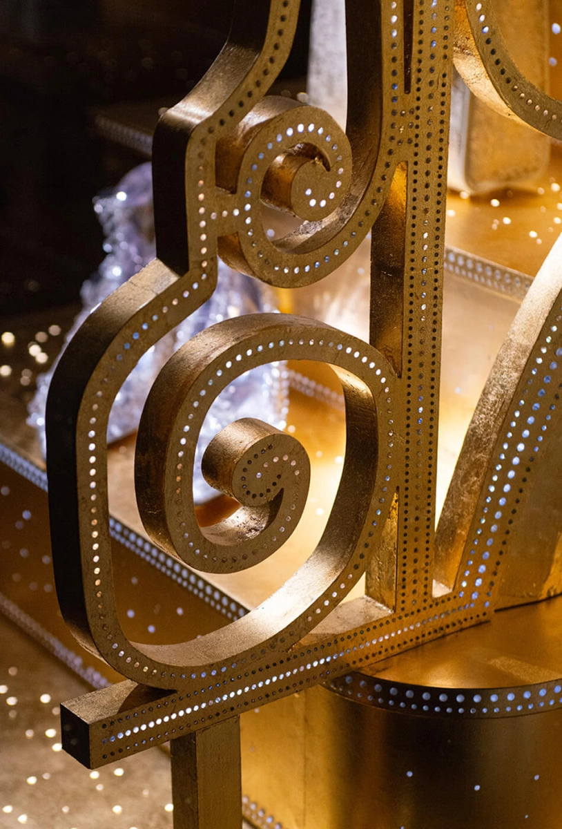 zoom_stairs_950x1400