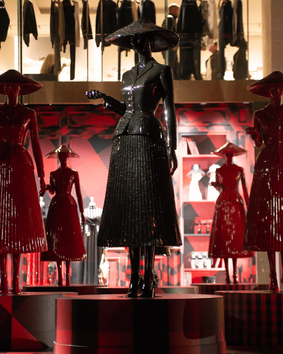 dioropen_5_2100x1400