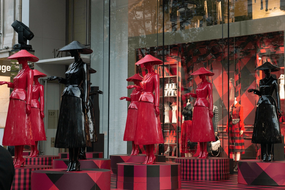 dioropen_4_2100x1400